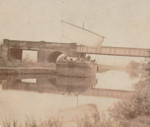 Sail barge on the canal near Kilnhurst in the early twentieth century